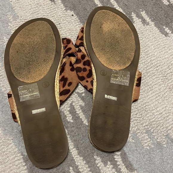 Lulu’s Koren animal print strappy slip on sandals, size 9 - Picture 5 of 6